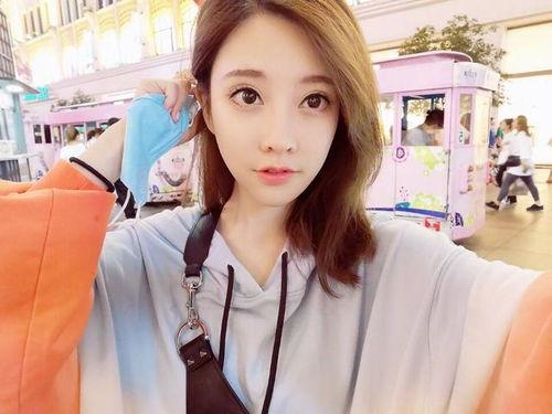 美女主播七,网络红颜的直播传奇