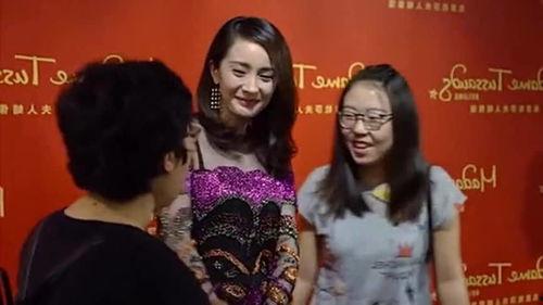 大明星和粉丝,大明星与粉丝的温馨互动瞬间